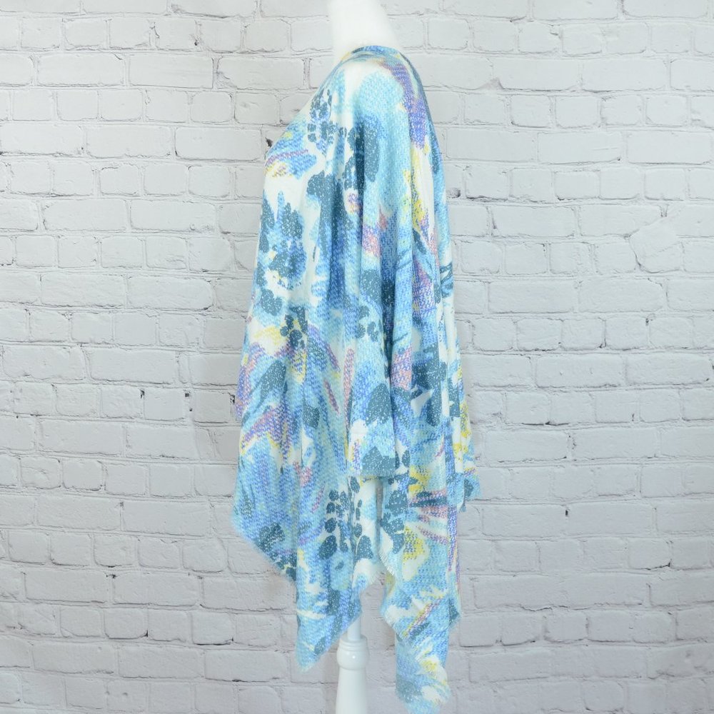 NEW! Woven Heart Lightweight Scarf / Wrap… - Picture 2 of 7